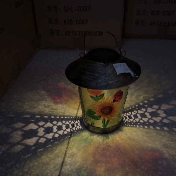 Solar powered decorative pendant